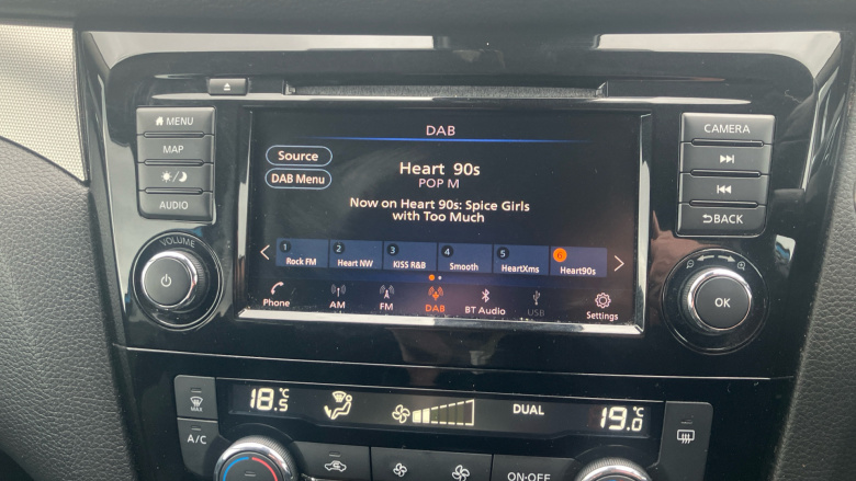 Nissan Qashqai 1.3 DiG-T N-Connecta 5dr Petrol Hatchback